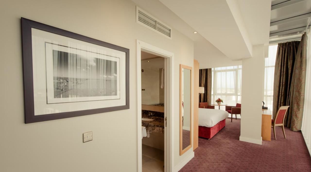 Отель Tallaght Cross Hotel Талла-25