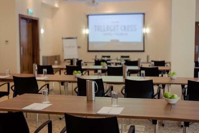 Отель Tallaght Cross Hotel Талла-40